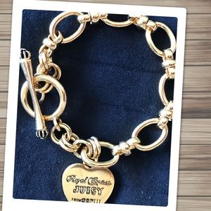 JUICY COUTURE Polished Gold Link Toggle Bracelet!
